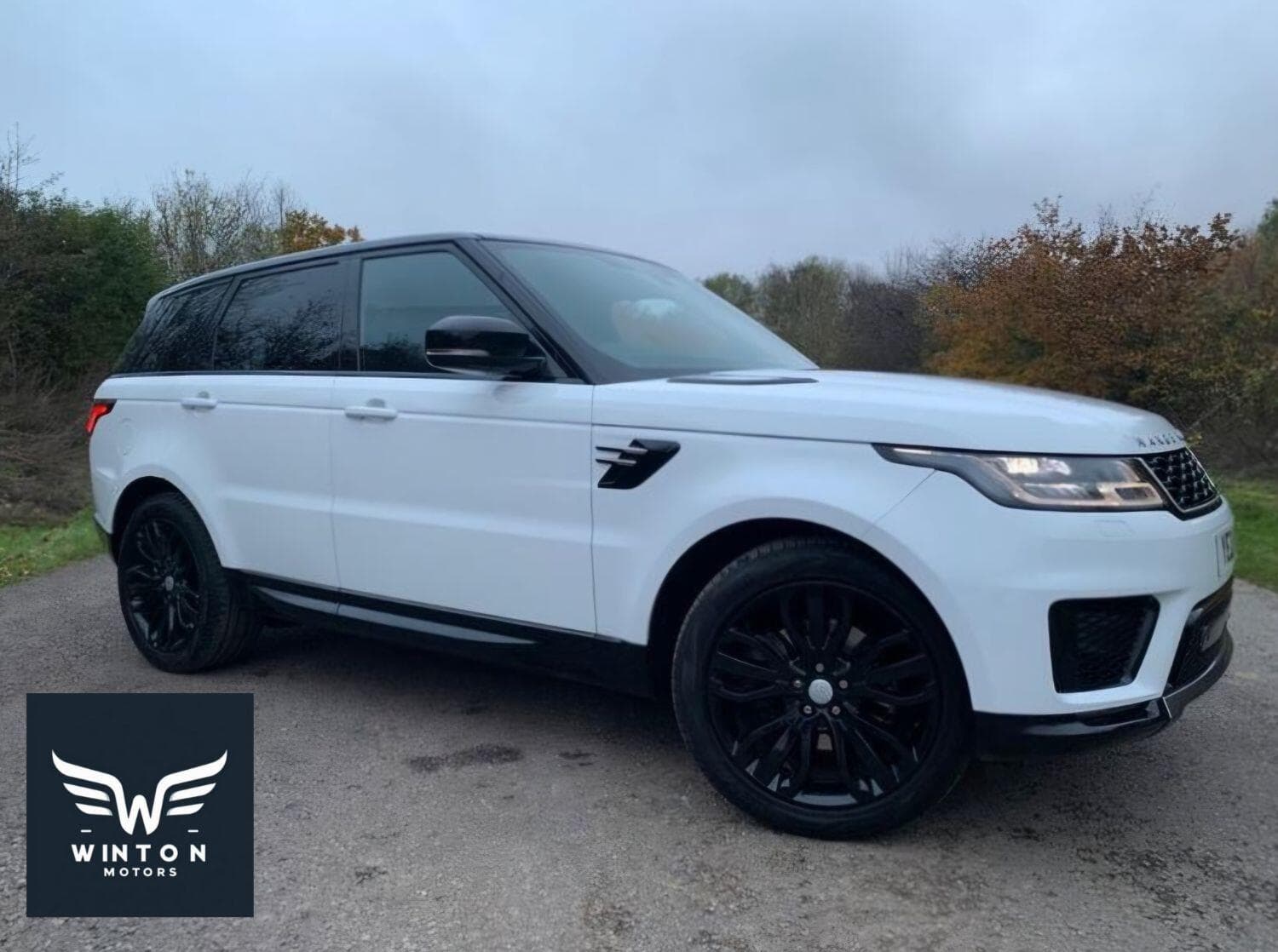 Land Rover Range Rover Sport - image 1 of 48