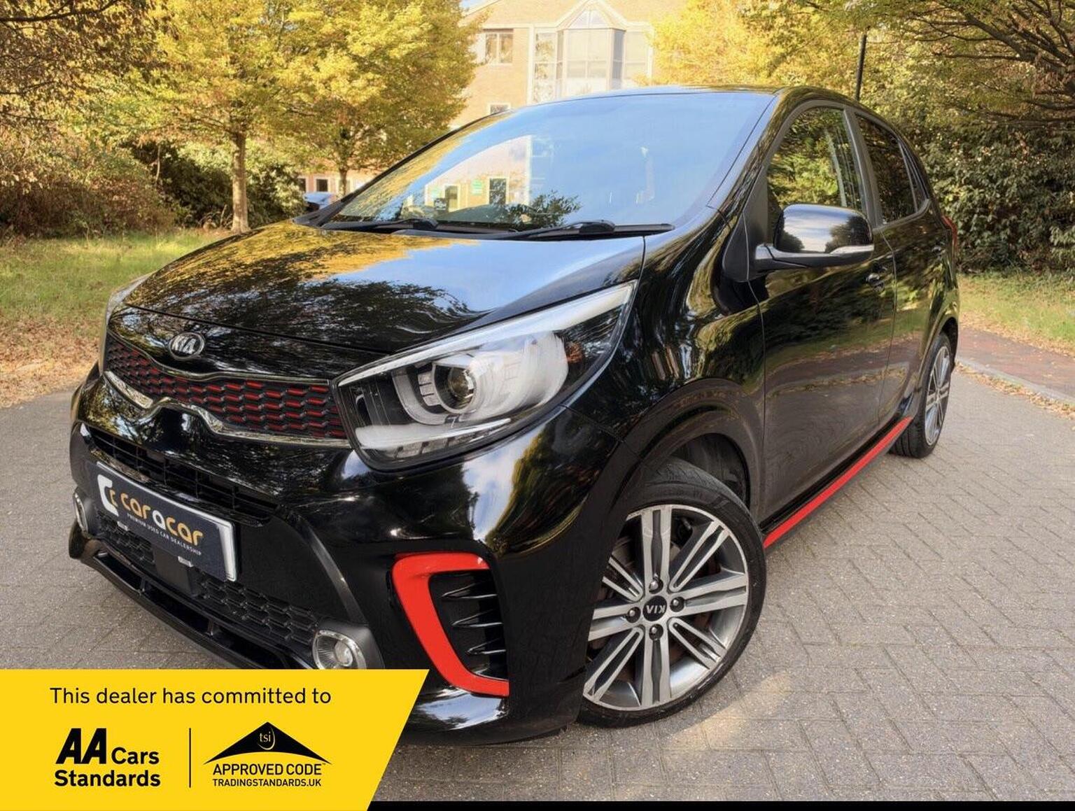Kia Picanto - image 1 of 61