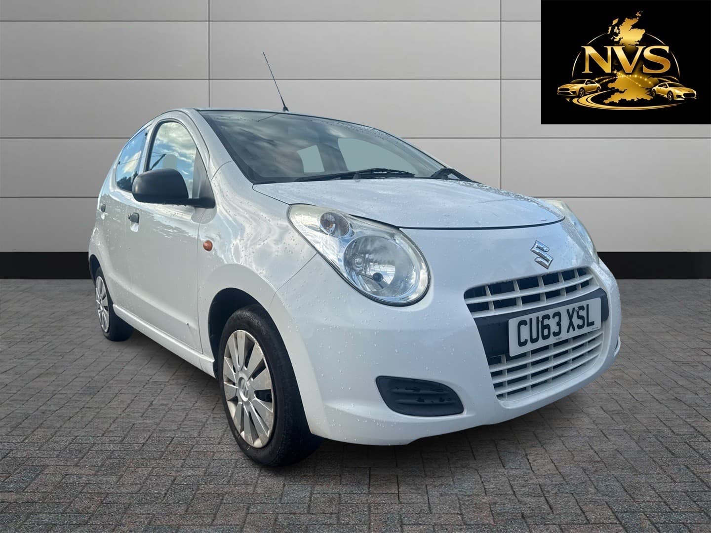 Suzuki Alto - image 1 of 12