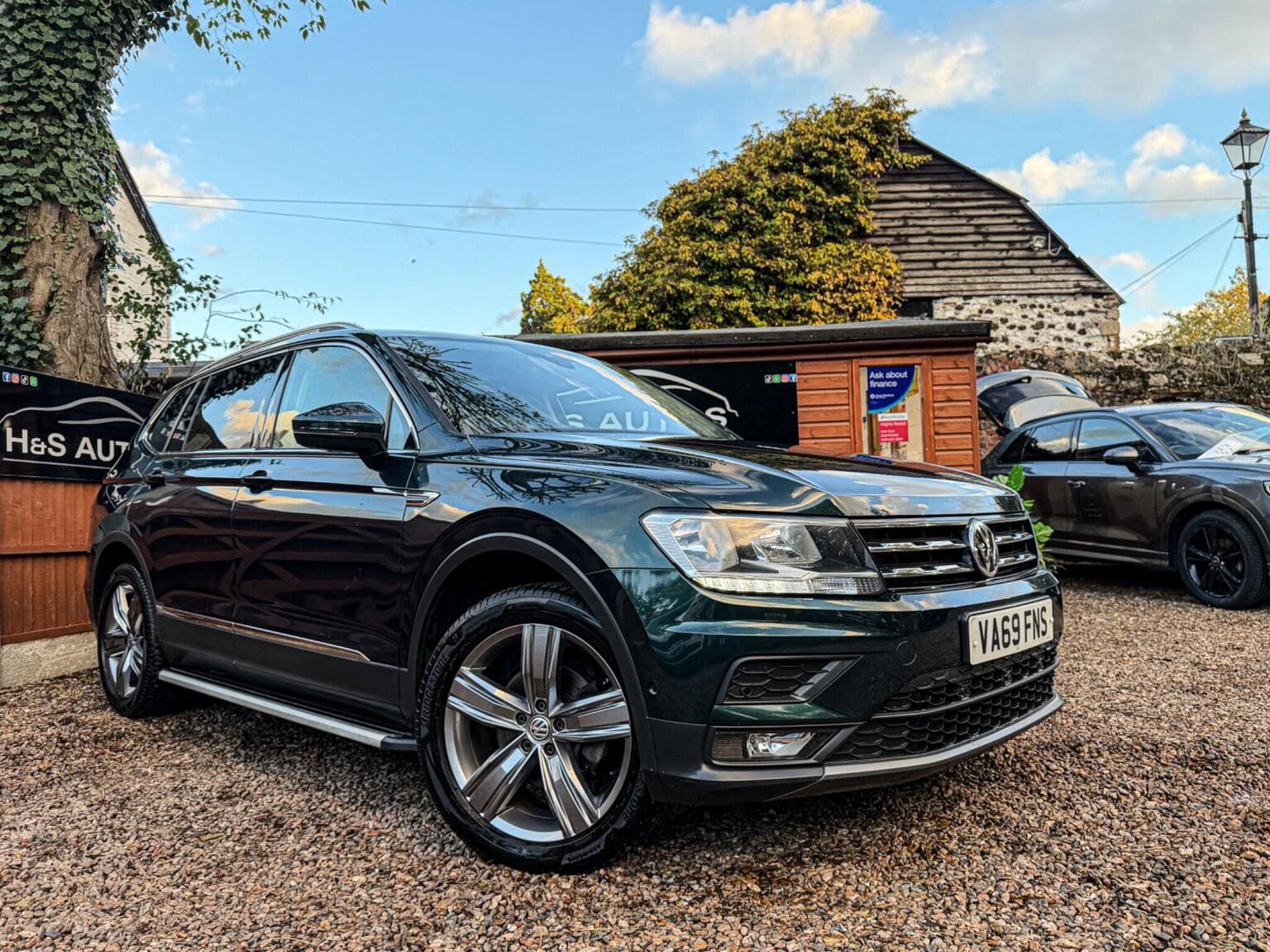 2020 Volkswagen Tiguan Allspace 1.5 TSI EVO Match DSG Euro 6 (s/s) 5dr — photo 1 of 47