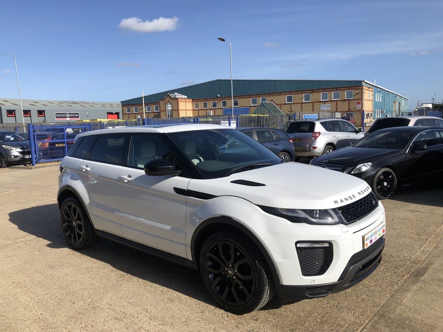 Land Rover Range Rover Evoque - image 1 of 26