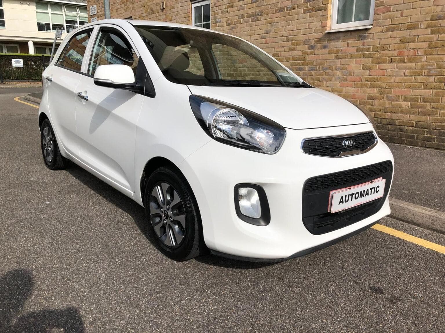 Kia Picanto - image 1 of 6