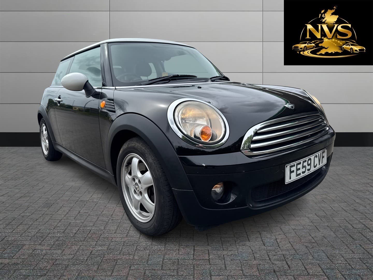 MINI Hatch - image 1 of 12