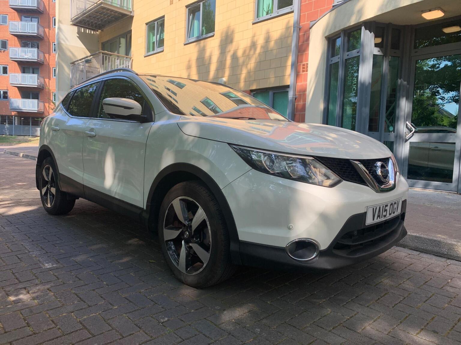 Nissan Qashqai - image 1 of 34