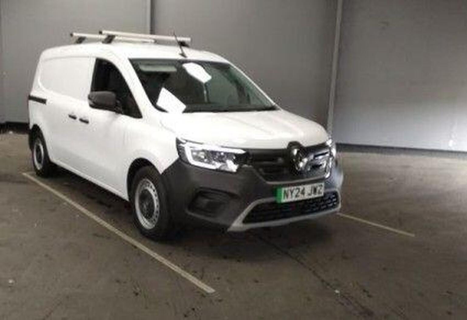 Renault Kangoo Maxi - image 1 of 12