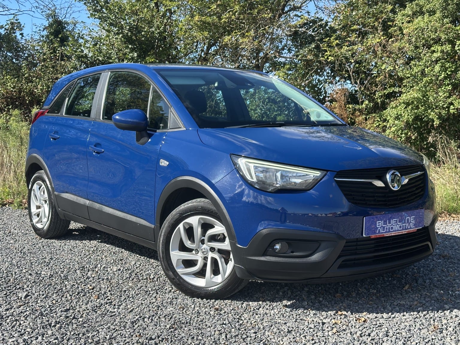 Vauxhall Crossland X - image 1 of 44