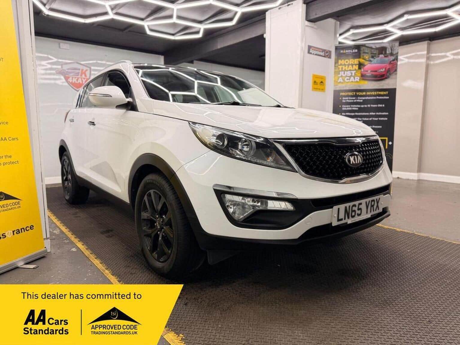 Kia Sportage - image 1 of 87