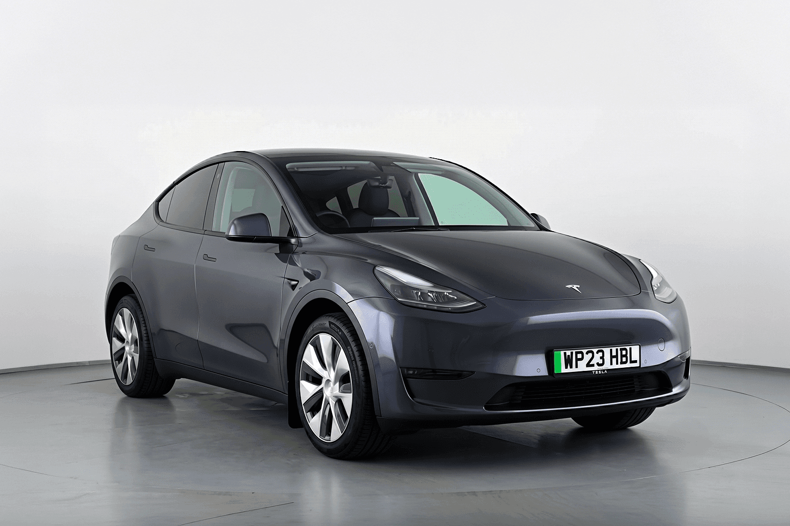 Tesla Model Y - image 1 of 47