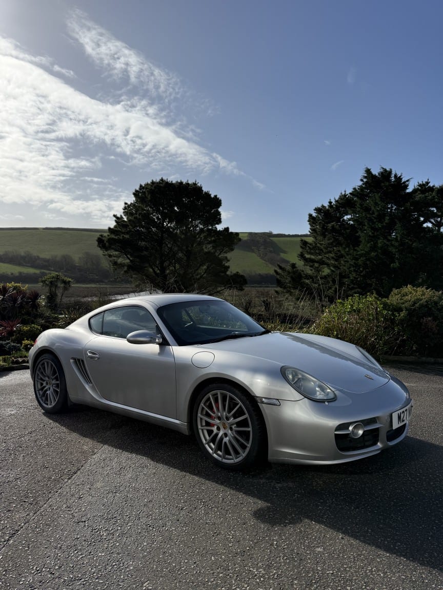 Porsche Cayman - image 1 of 1