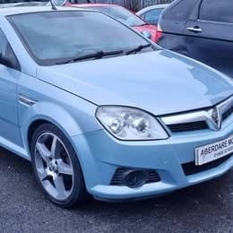 Vauxhall Tigra - image 1 of 12