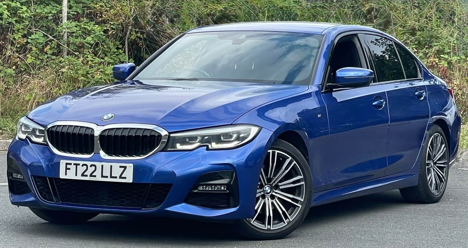 BMW 3 Series - image 1 of 33