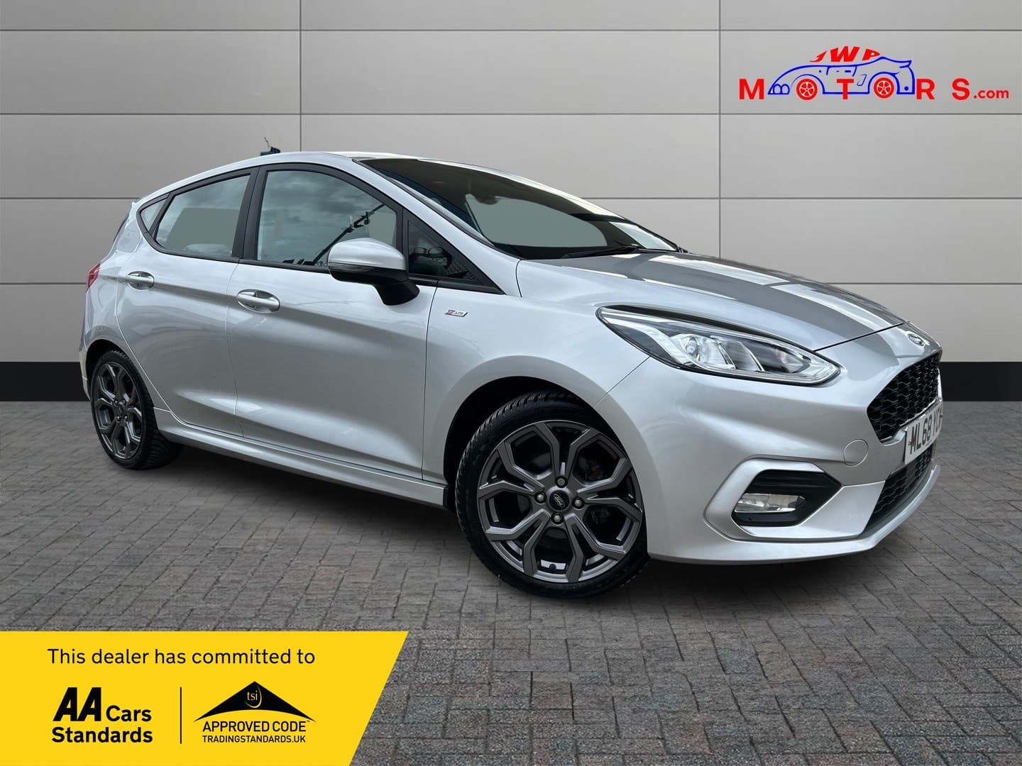 Ford Fiesta - image 1 of 33