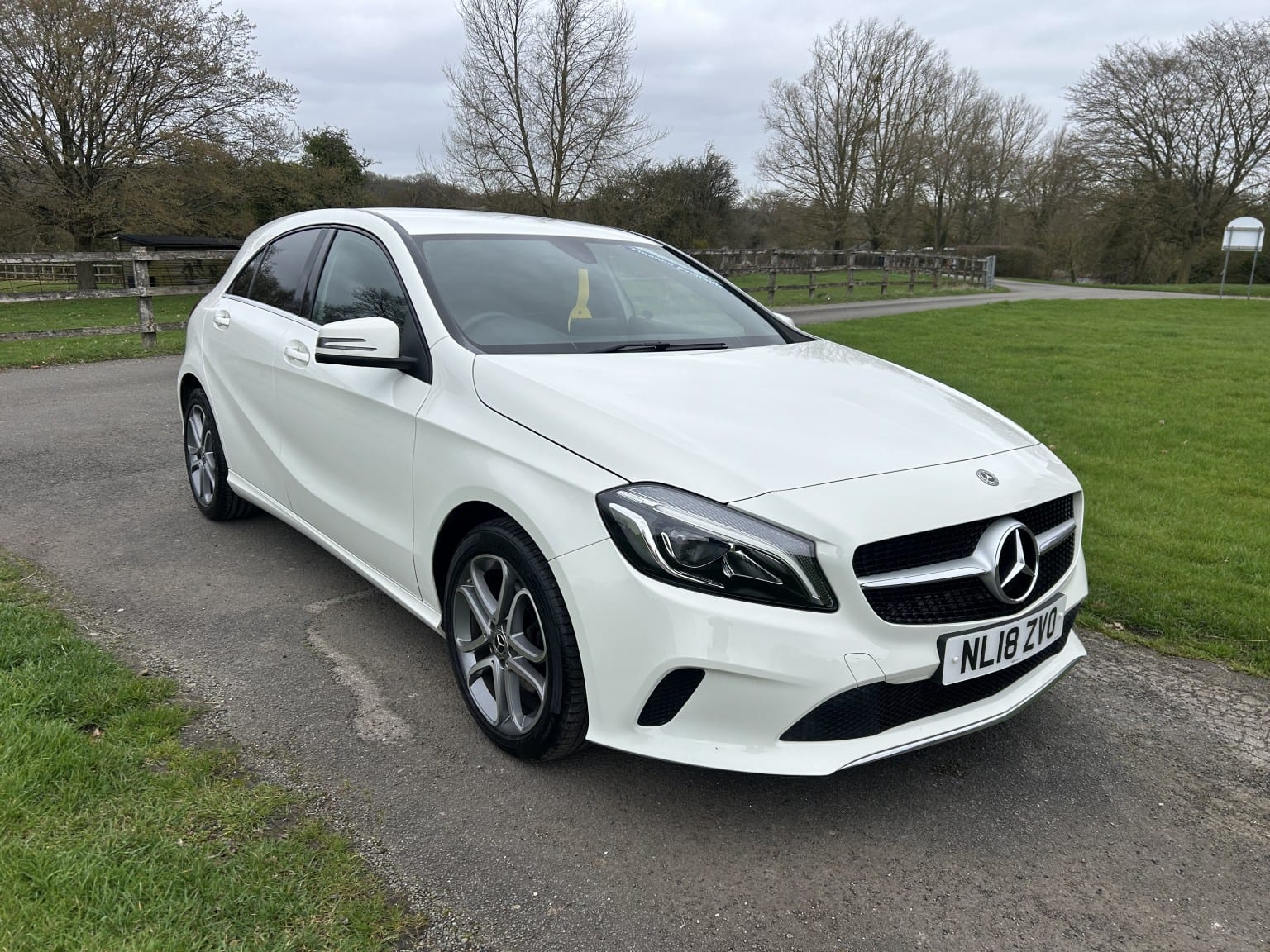 MERCEDES-BENZ A CLASS - image 1 of 33