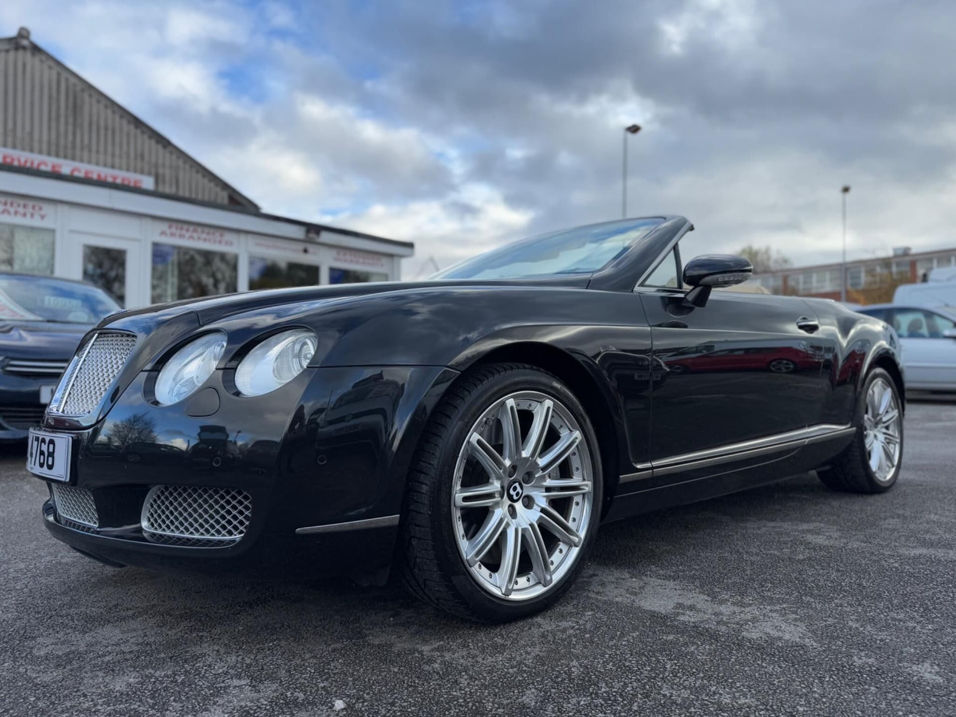 Bentley Continental - image 1 of 78