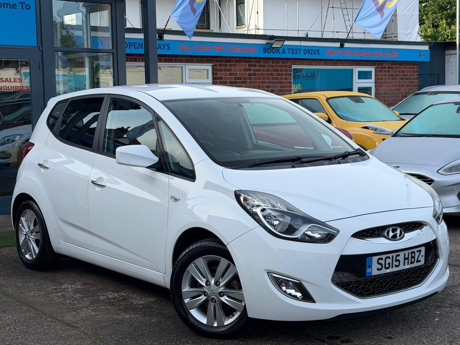 Hyundai ix20 - image 1 of 67