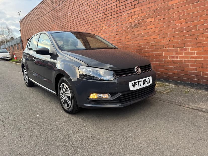 2017 VOLKSWAGEN POLO