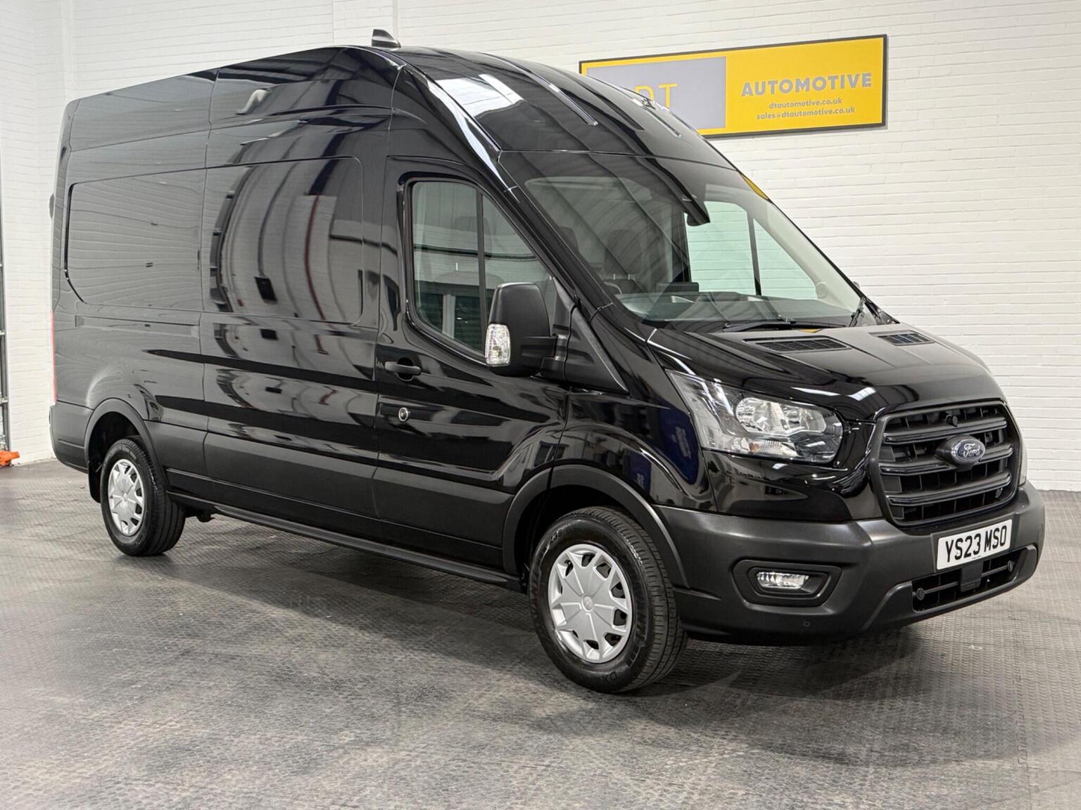 Ford Transit - image 1 of 97