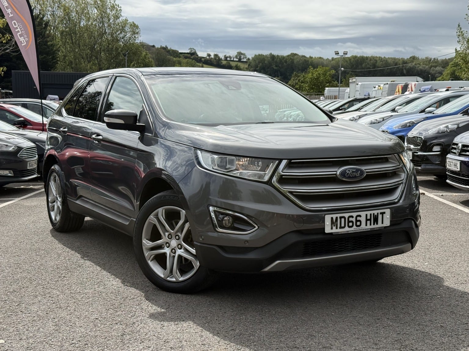 Ford Edge - image 1 of 61