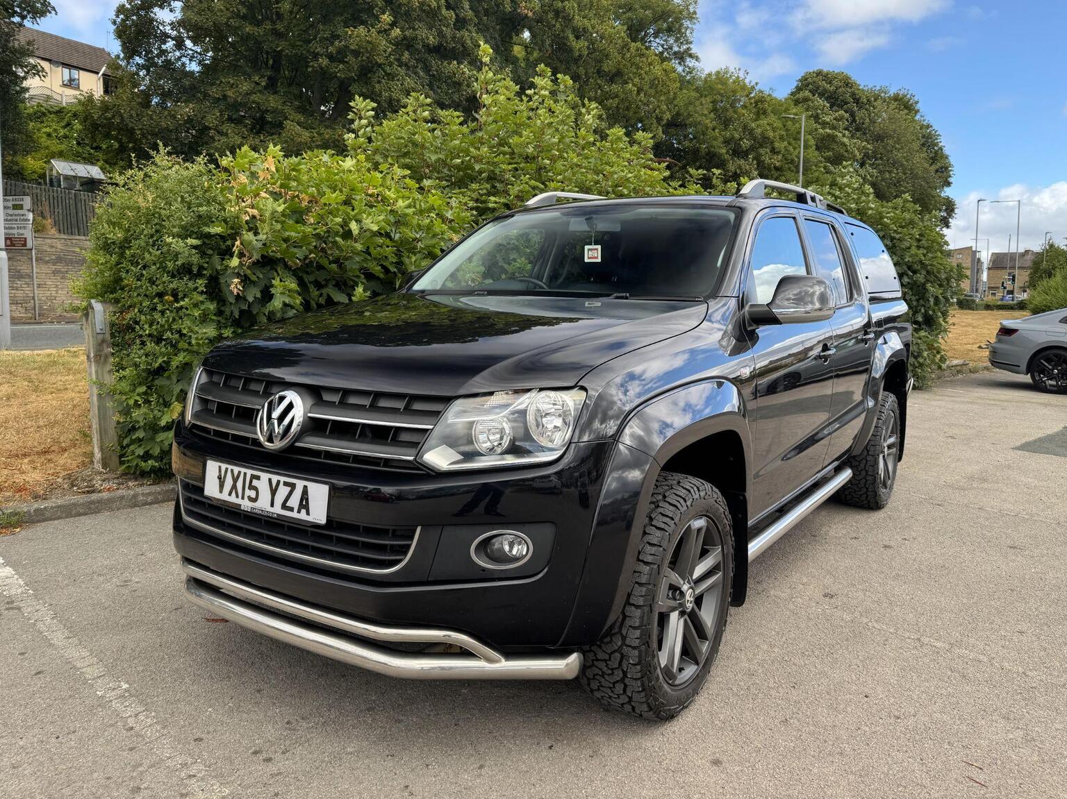 Volkswagen Amarok - image 1 of 45