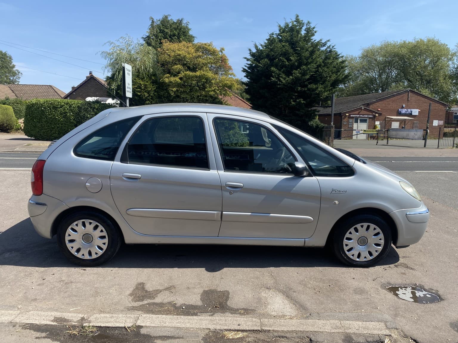 Citroen Xsara Picasso - image 1 of 27