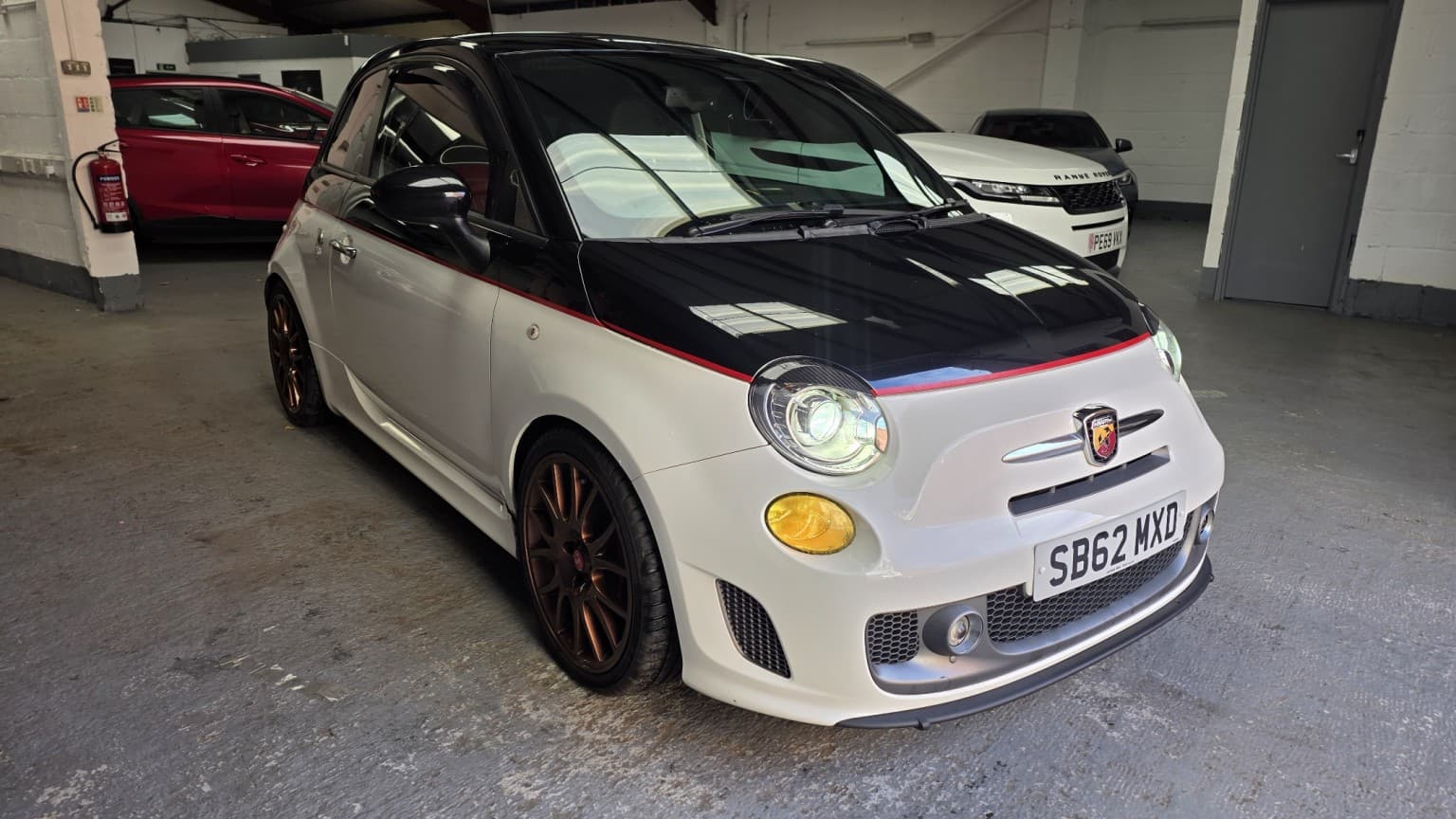 Abarth 595 - image 1 of 21