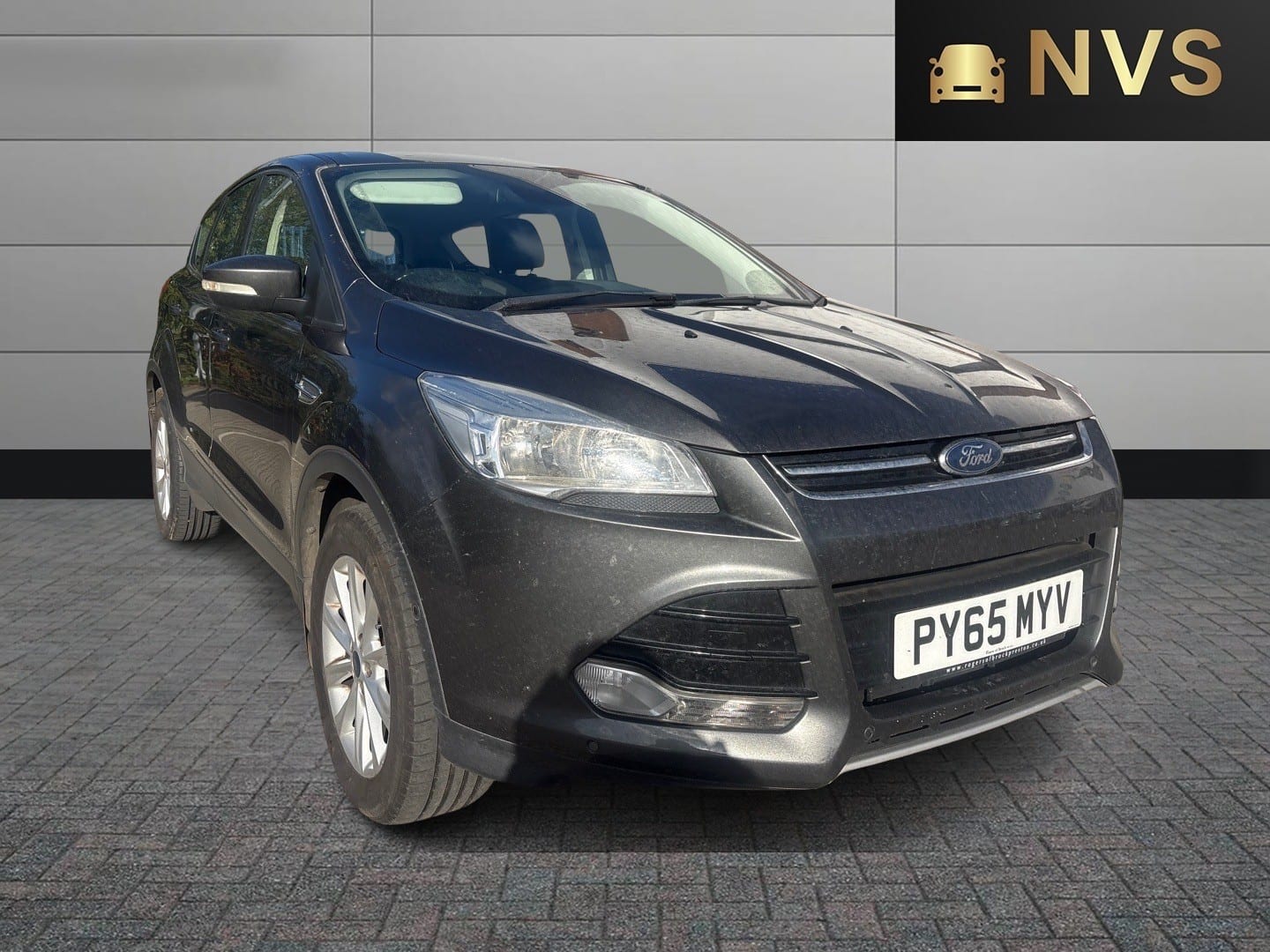 FORD KUGA - image 1 of 14
