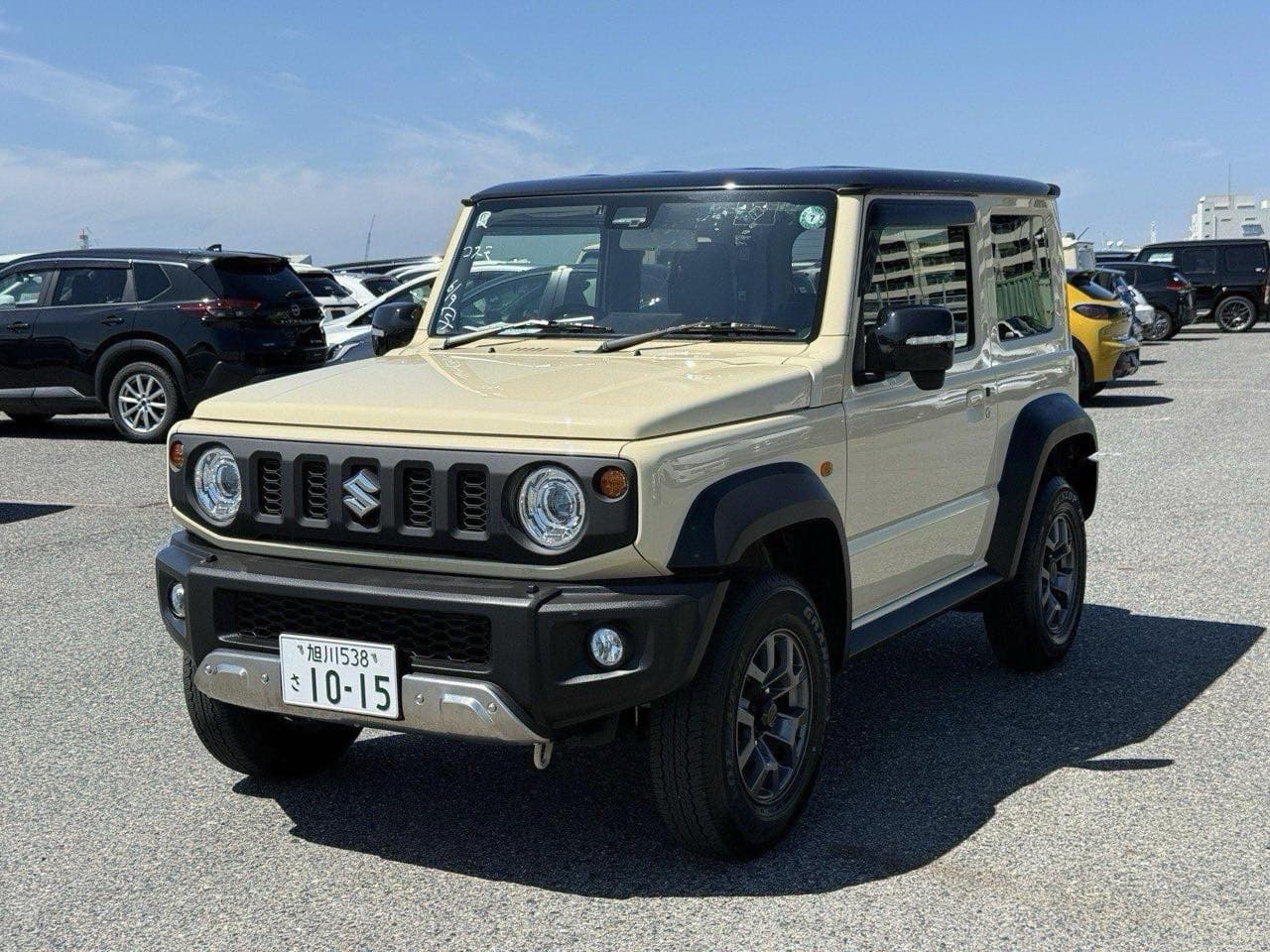 Suzuki Jimny - image 1 of 17