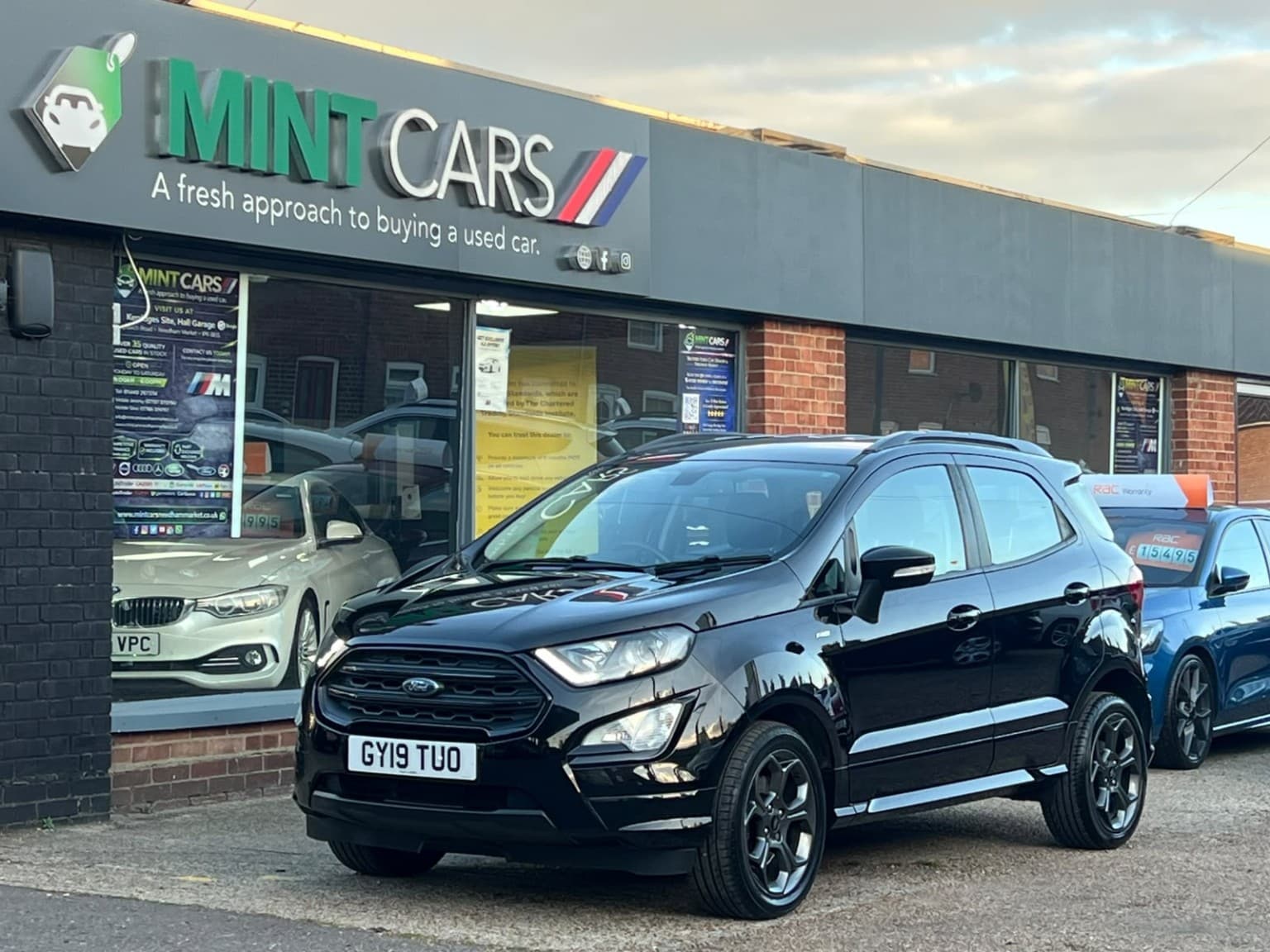 Ford EcoSport - image 1 of 36