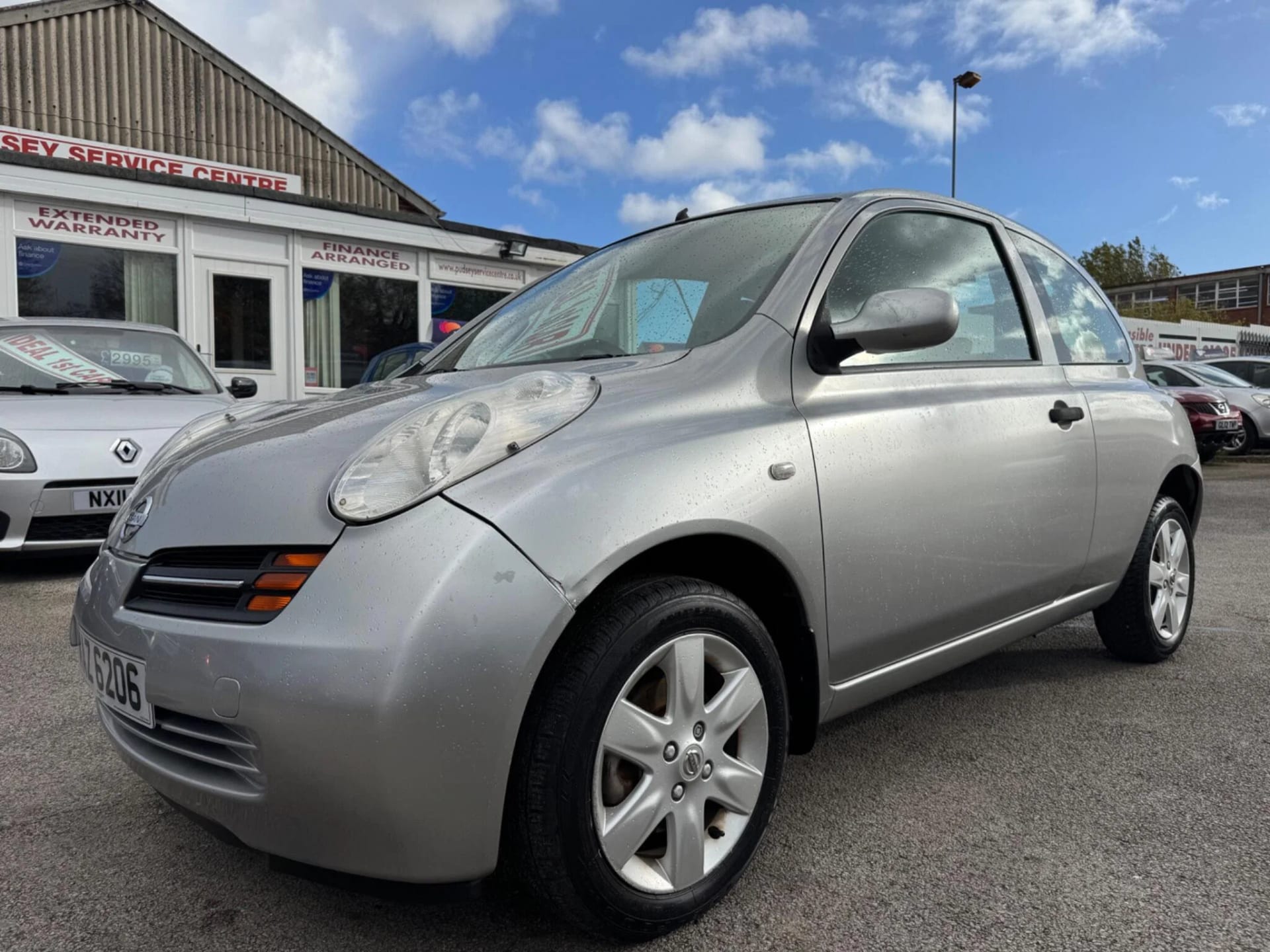 Nissan Micra - image 1 of 44