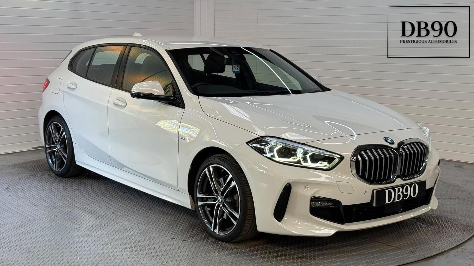 BMW 1 Series - image 1 of 55