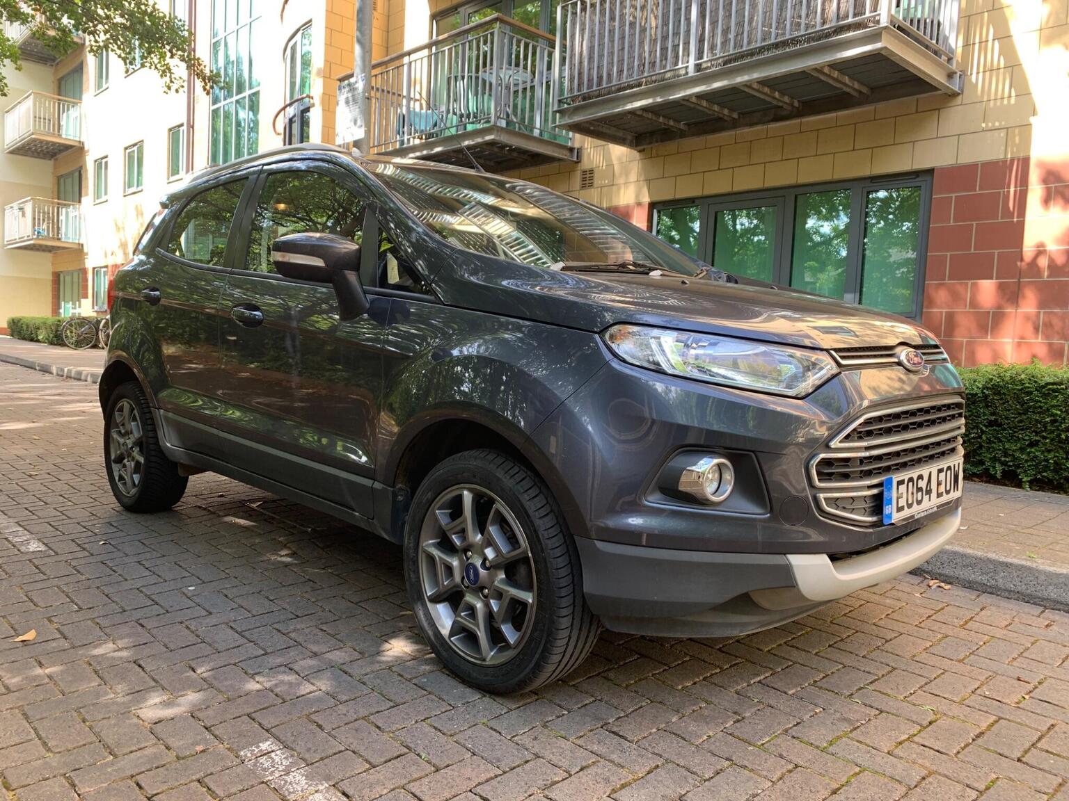 Ford EcoSport - image 1 of 34
