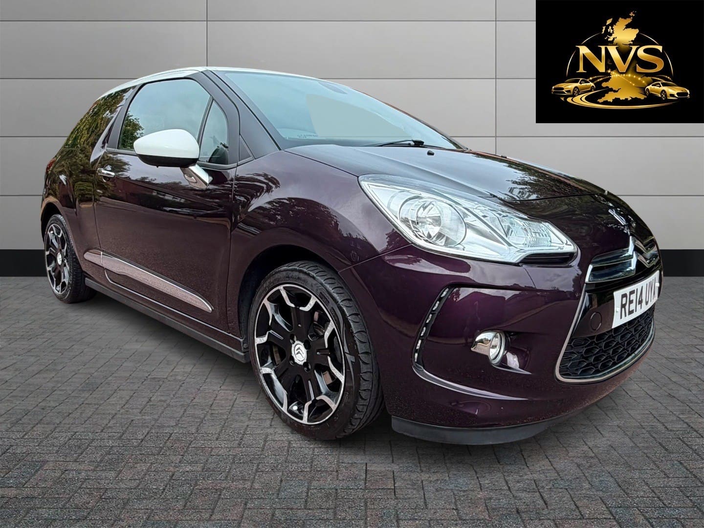 CITROEN DS3 - image 1 of 14