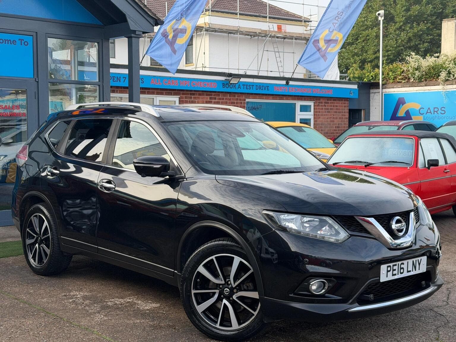 Nissan X-Trail - image 1 of 75