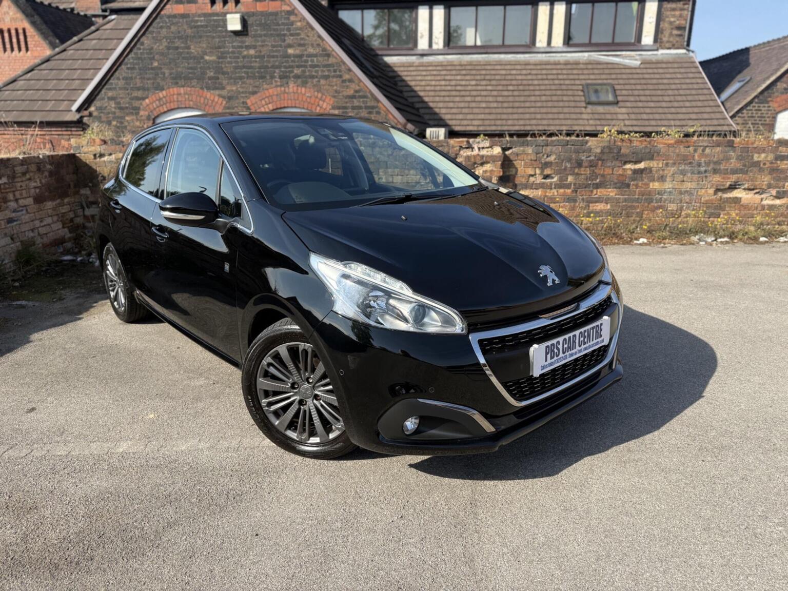 Peugeot 208 - image 1 of 81