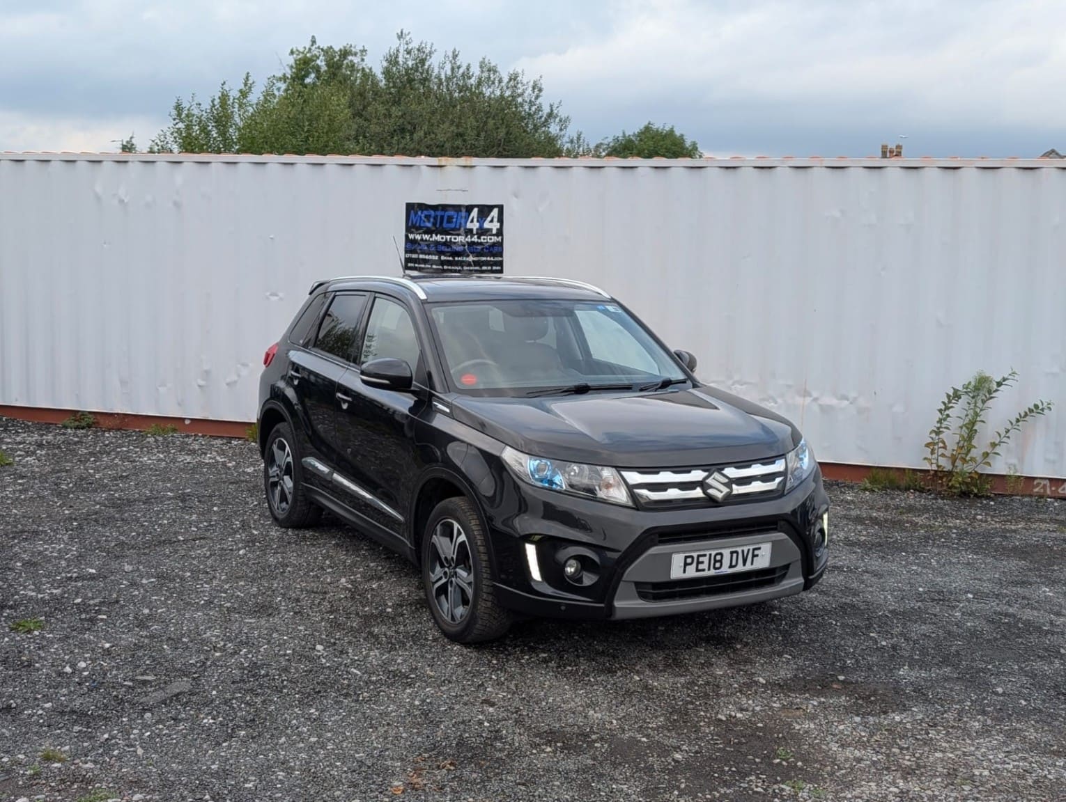 Suzuki Vitara - image 1 of 53