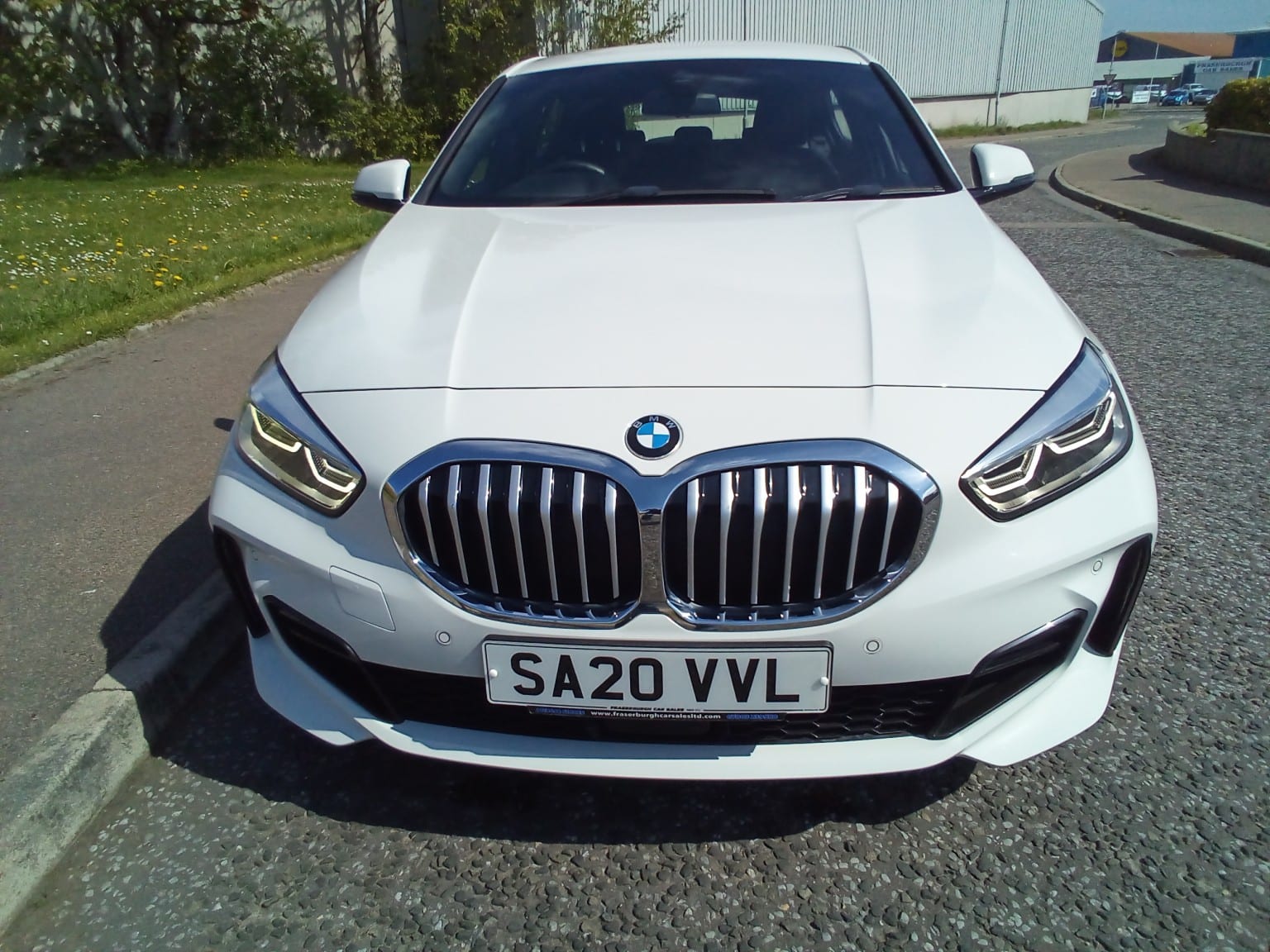 BMW 1 Series - image 1 of 16