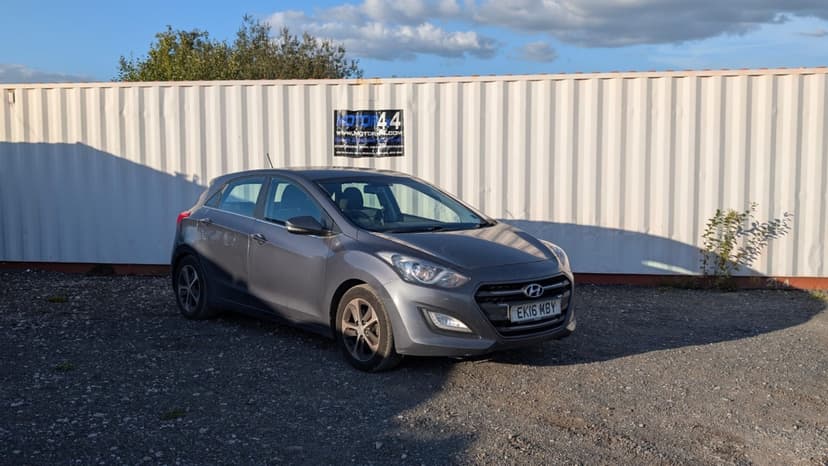 2016 HYUNDAI I30