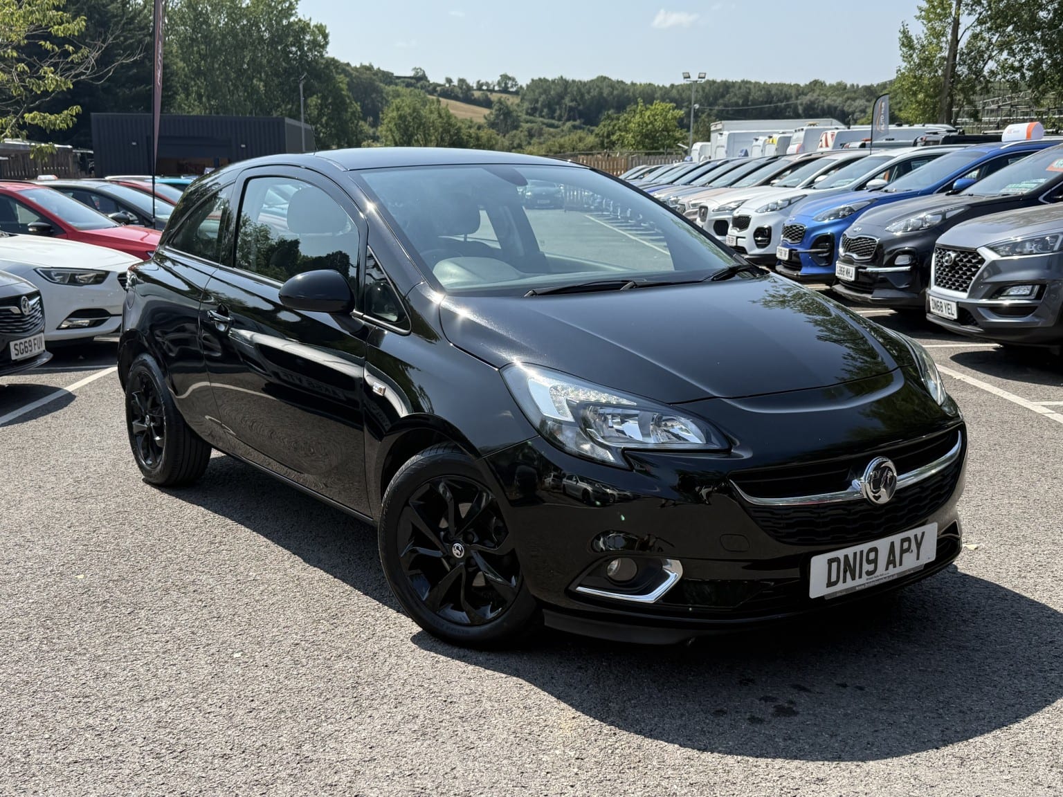 Vauxhall Corsa - image 1 of 54