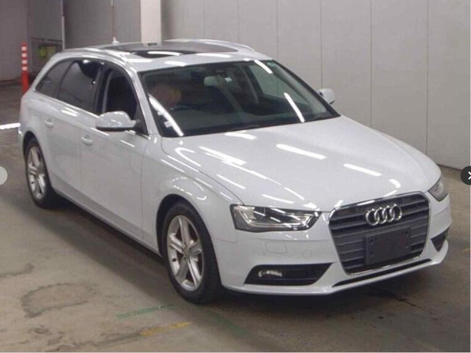 Audi A4 Avant - image 1 of 13