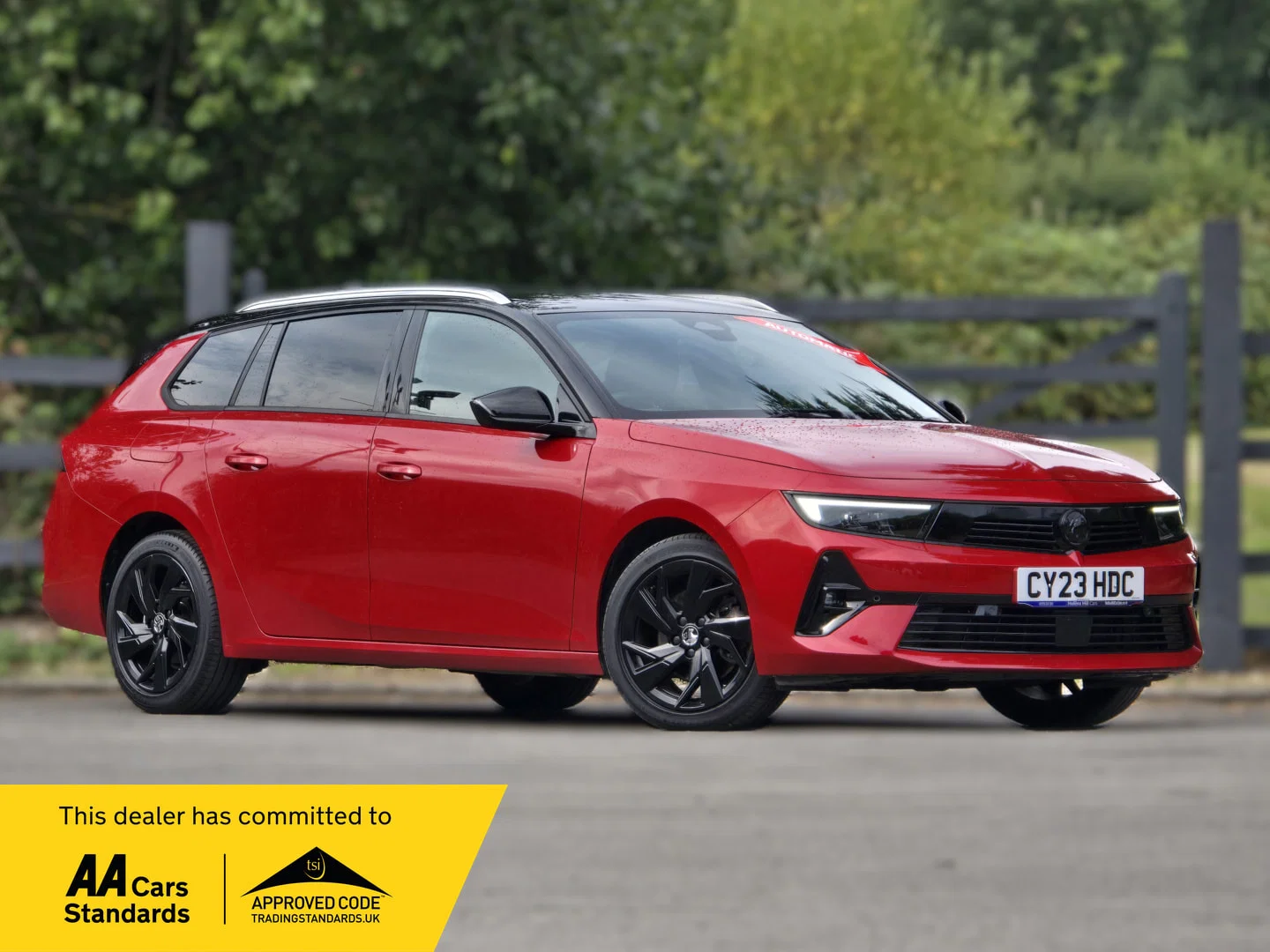 Vauxhall Astra - image 1 of 24