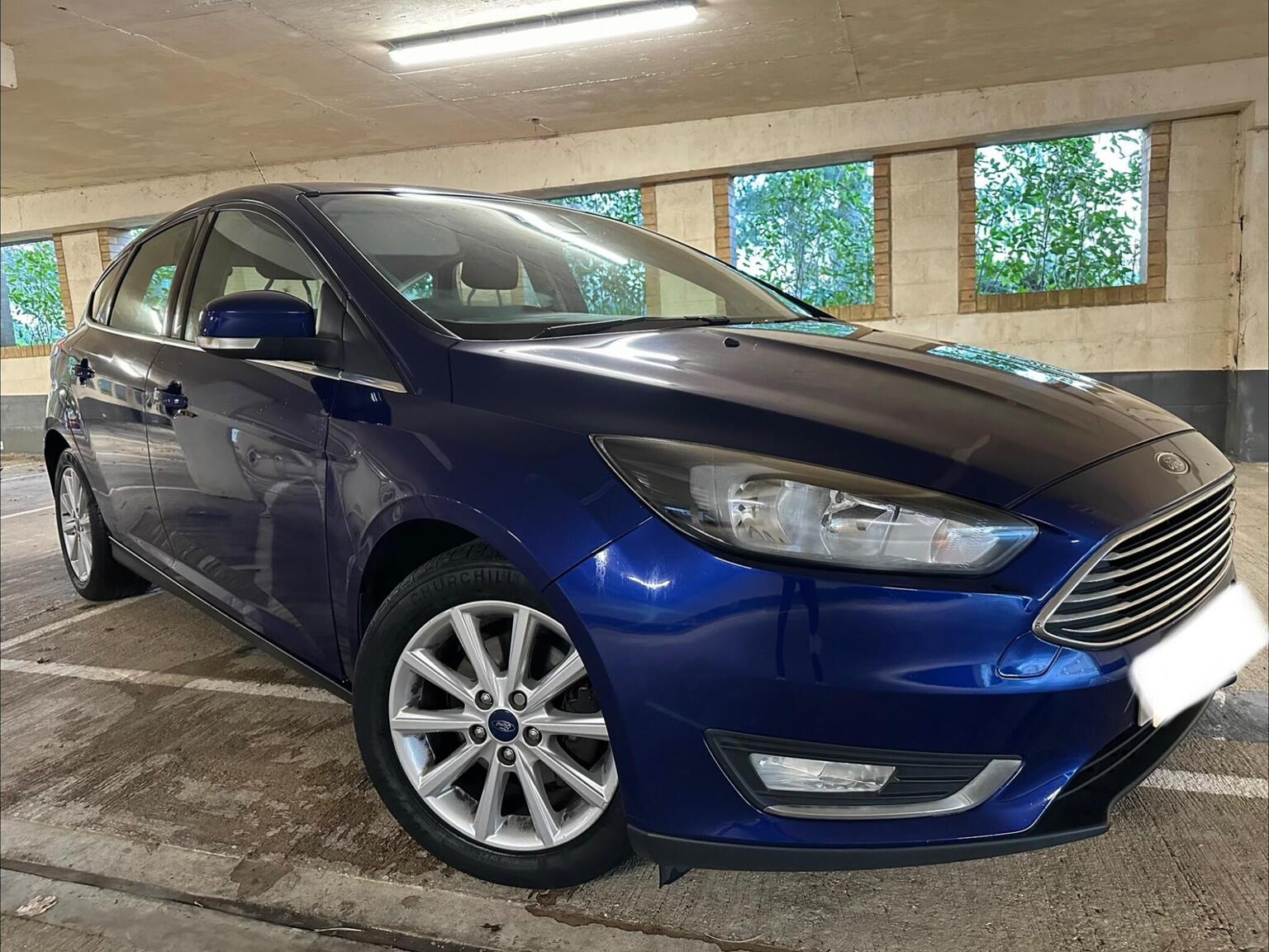 Ford Focus - image 1 of 27