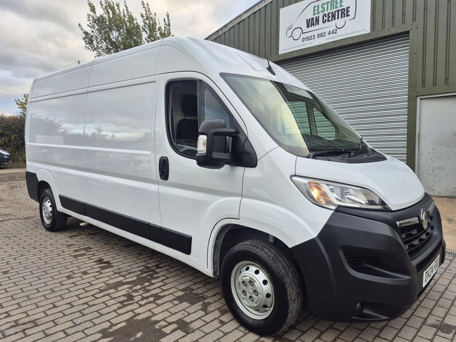 2024 Vauxhall Movano 2.2 CDTi 3500 BiTurbo Prime FWD L3 H2 in white — photo 1 of 28