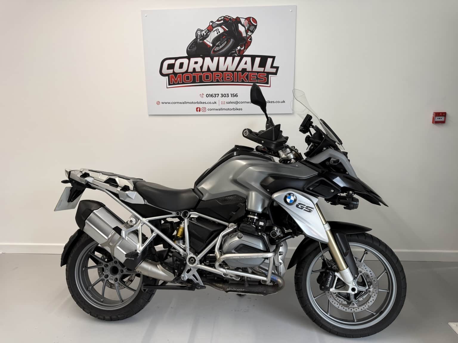 BMW R 1200 GS - image 1 of 23