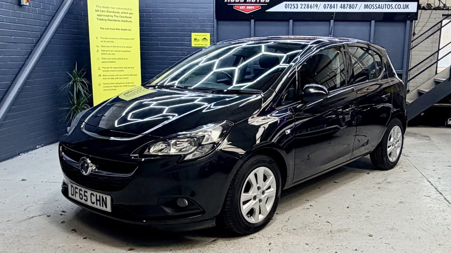 2015 Vauxhall Corsa 1.0 i Turbo ecoFLEX Design in black — photo 1 of 28