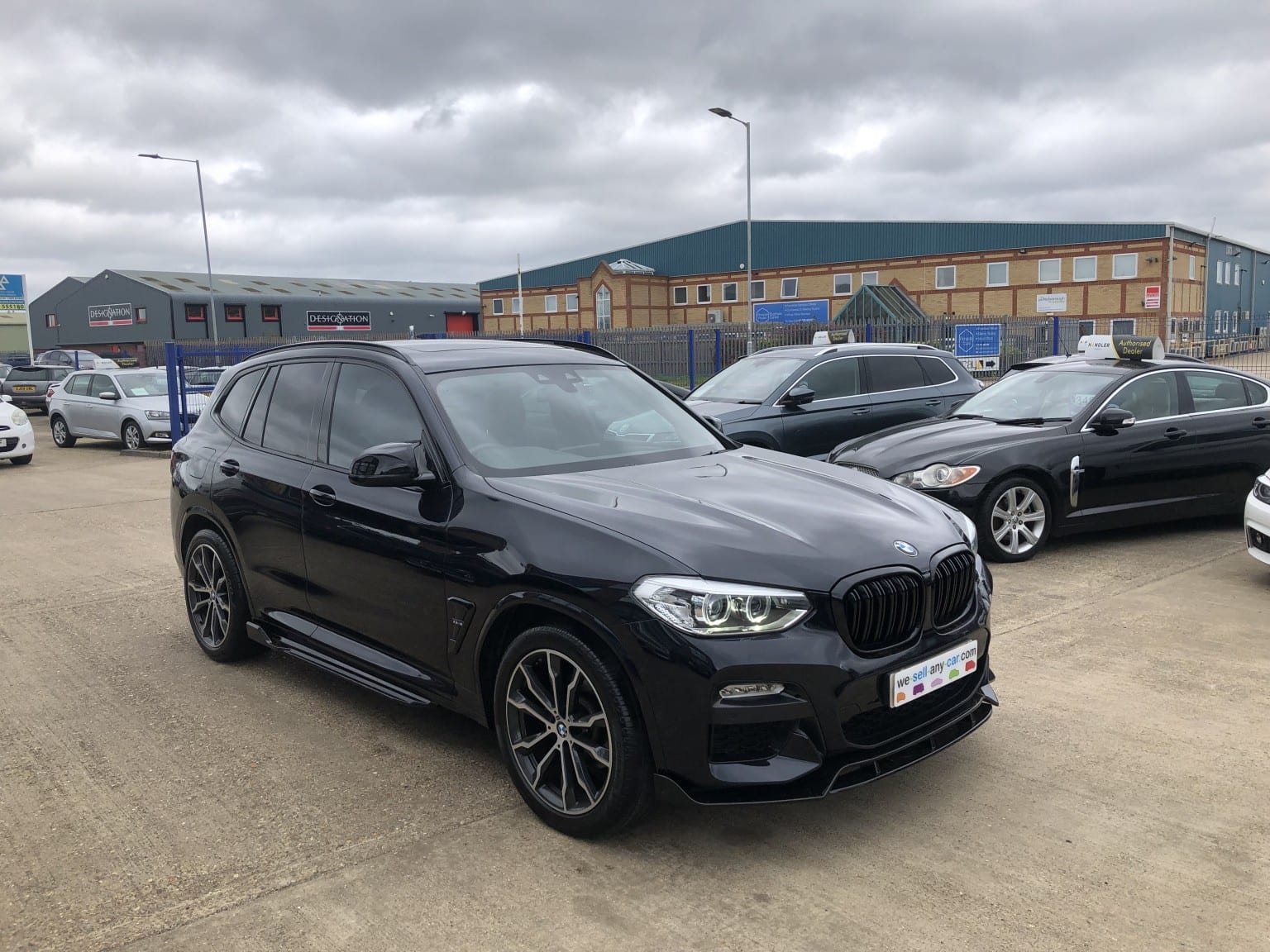 BMW X3 - image 1 of 27