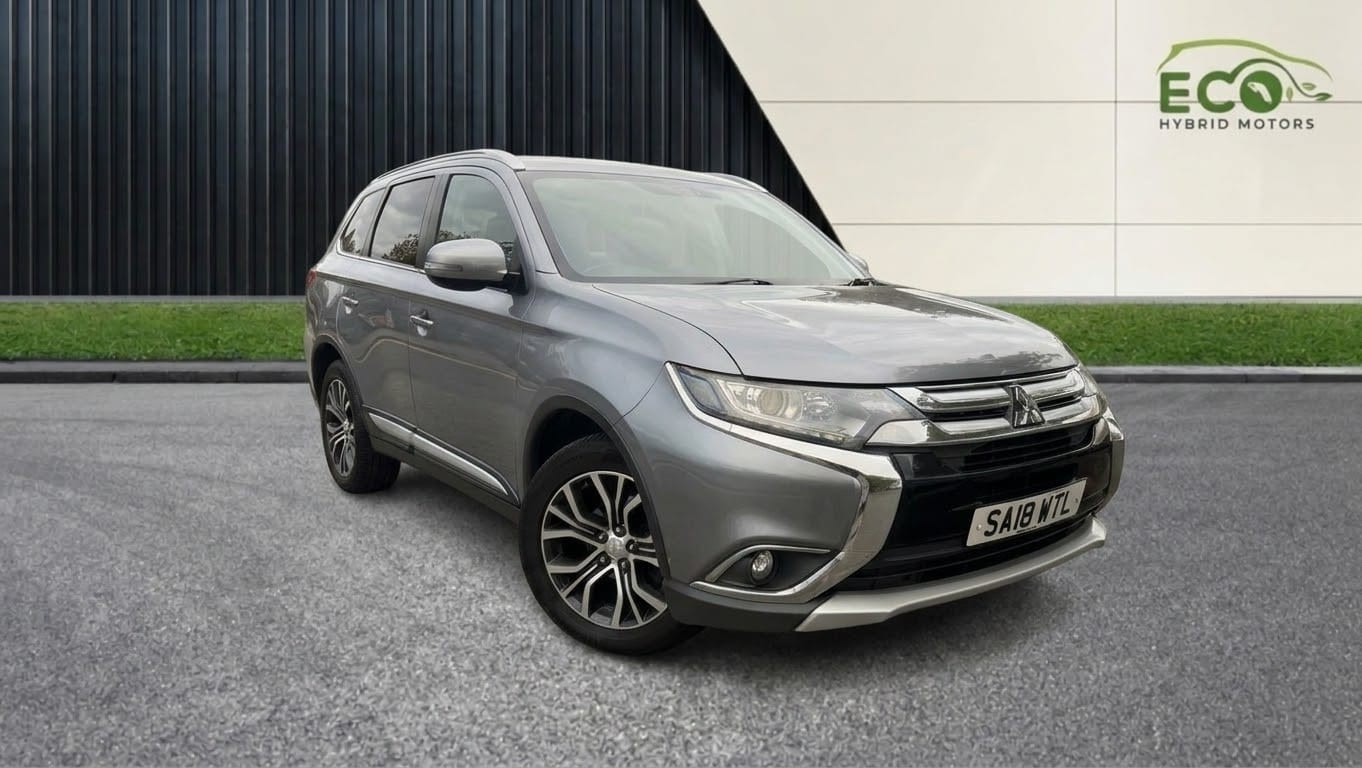 Mitsubishi Outlander - image 1 of 45