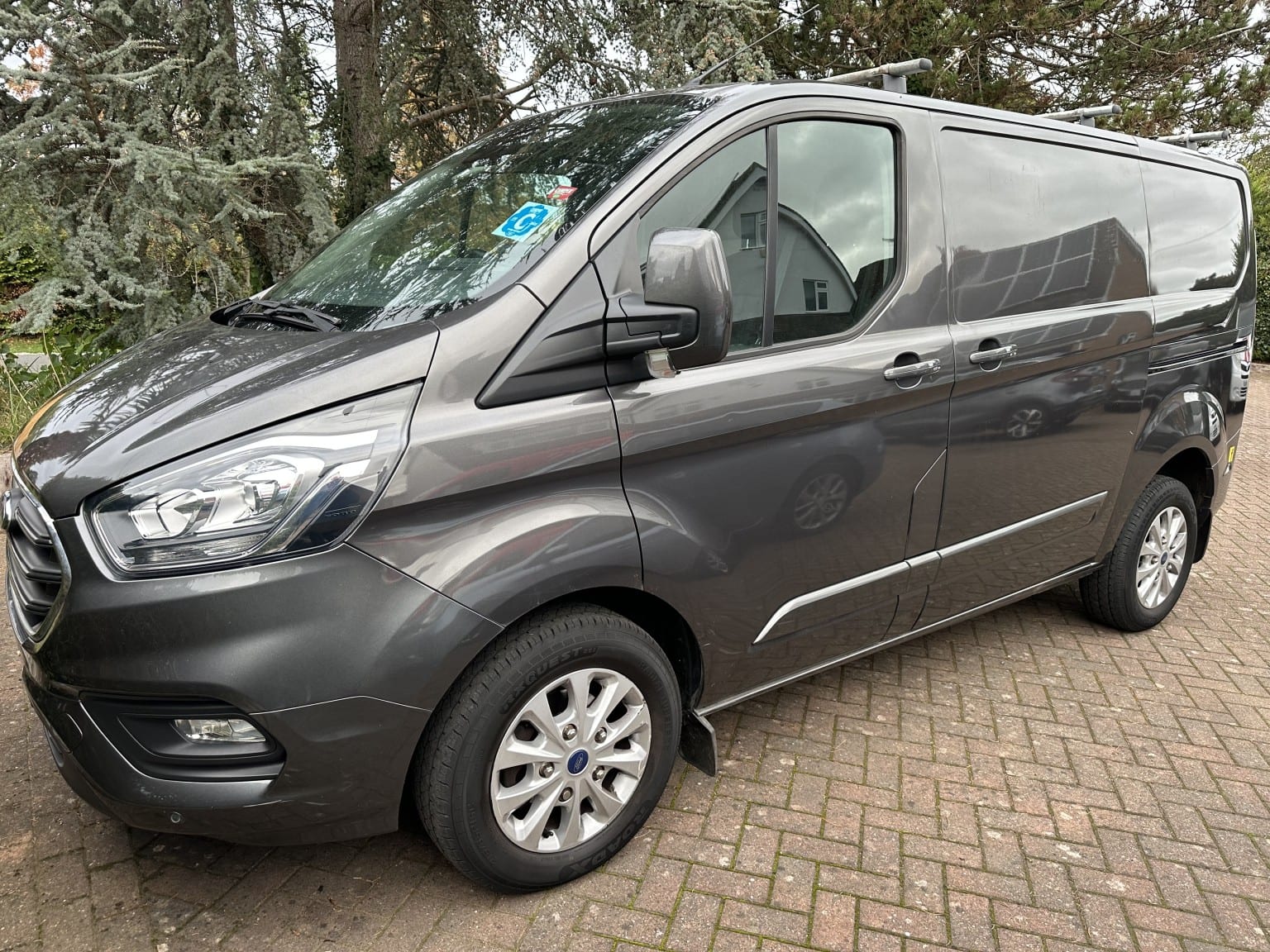 Ford Transit Custom - image 1 of 2