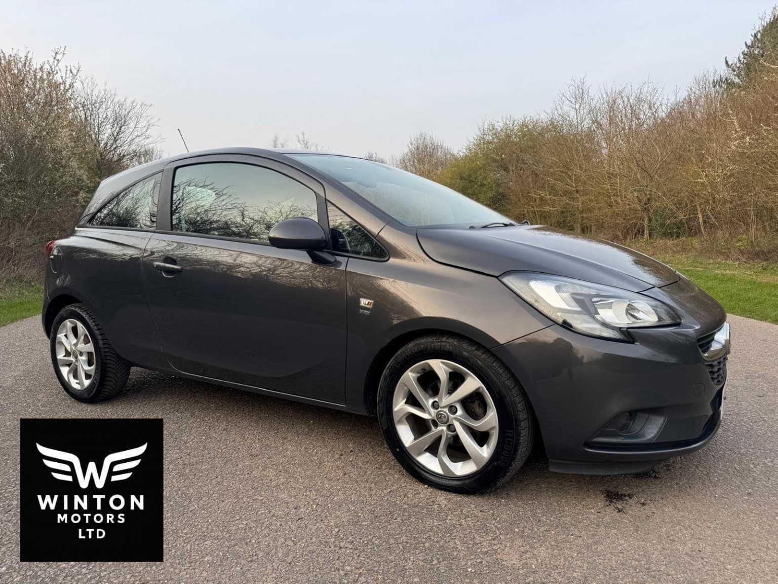 Vauxhall Corsa - image 1 of 40