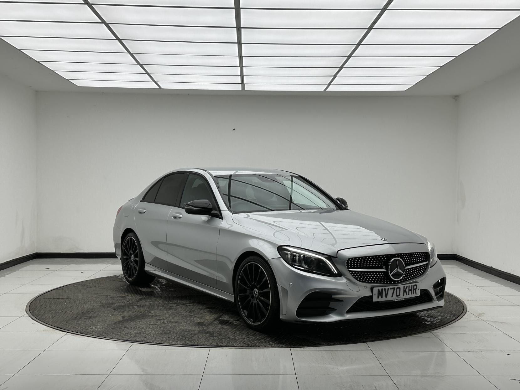 Mercedes-Benz C Class - image 1 of 65
