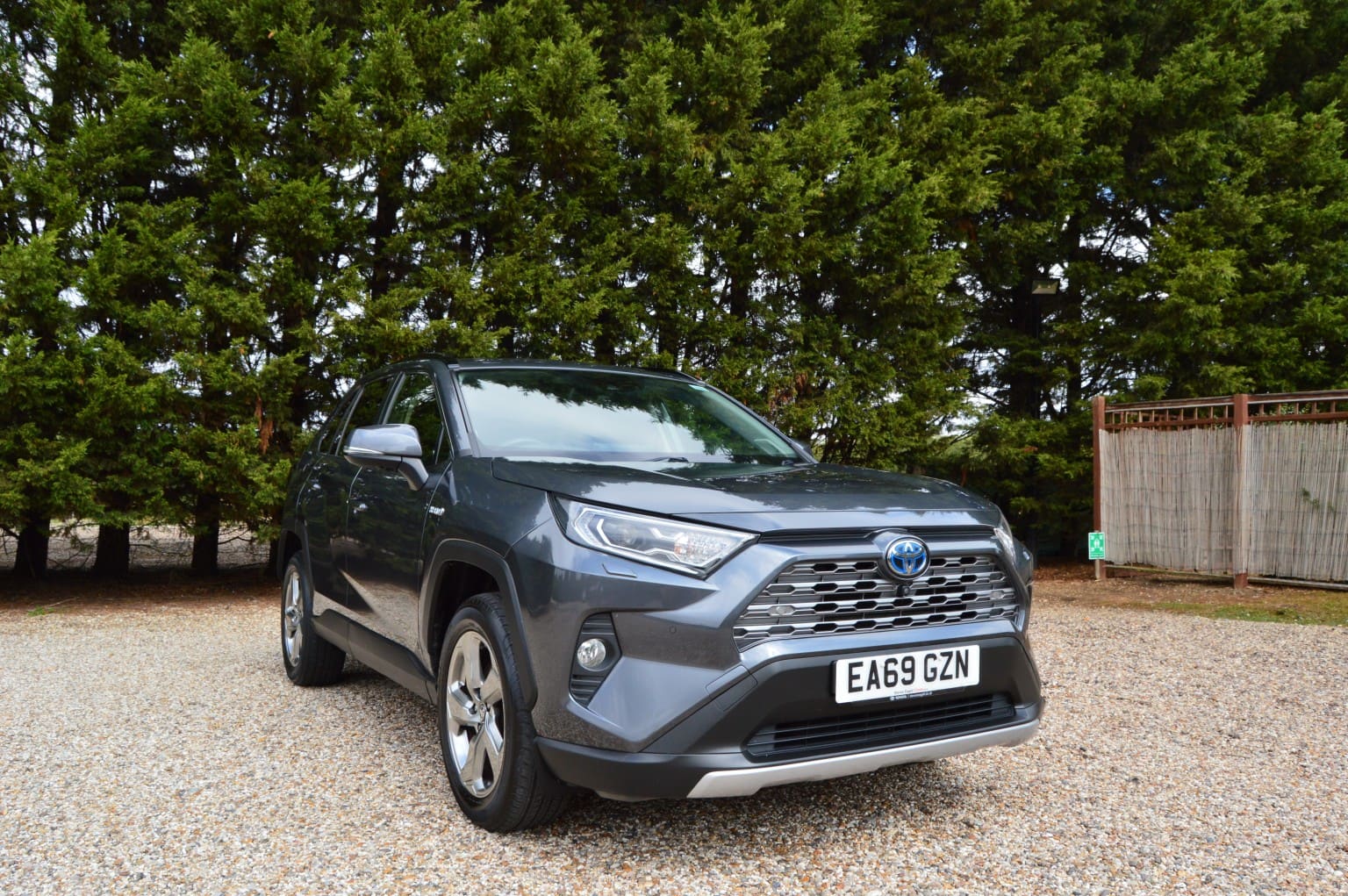 Toyota RAV4 - image 1 of 35